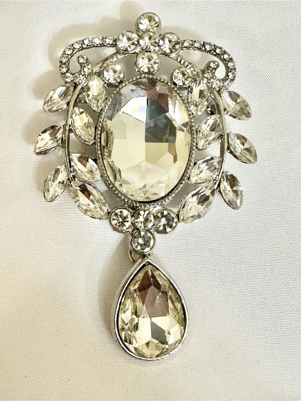 Vintage Inspired Clear Crystal Teardrop Pendant Brooch